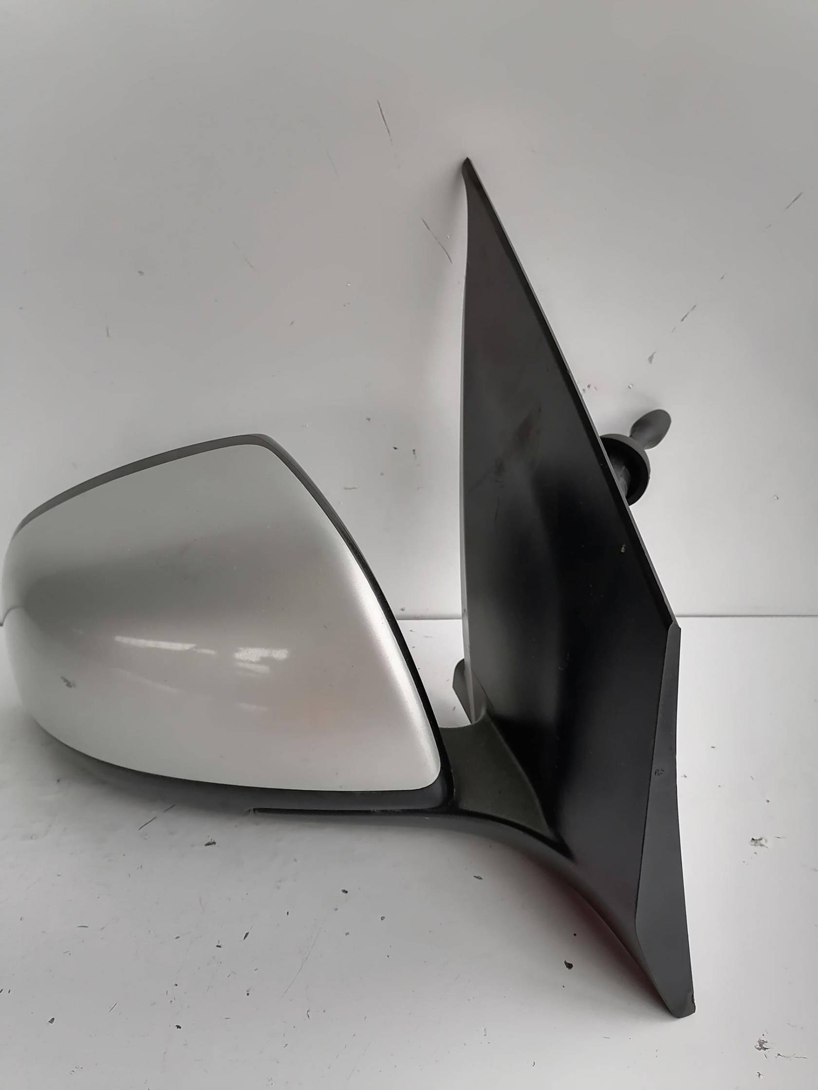 Retrovisore est. dx.